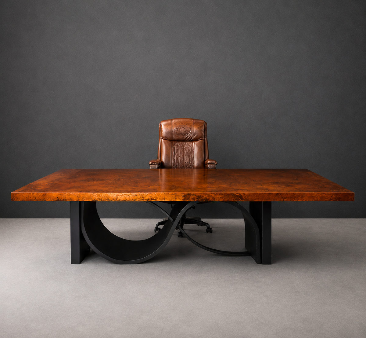 Comference table hammered natural copper